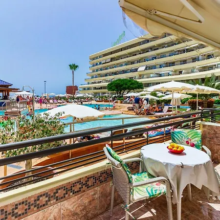 Cozy With Pool View In Las Americas Apartment *